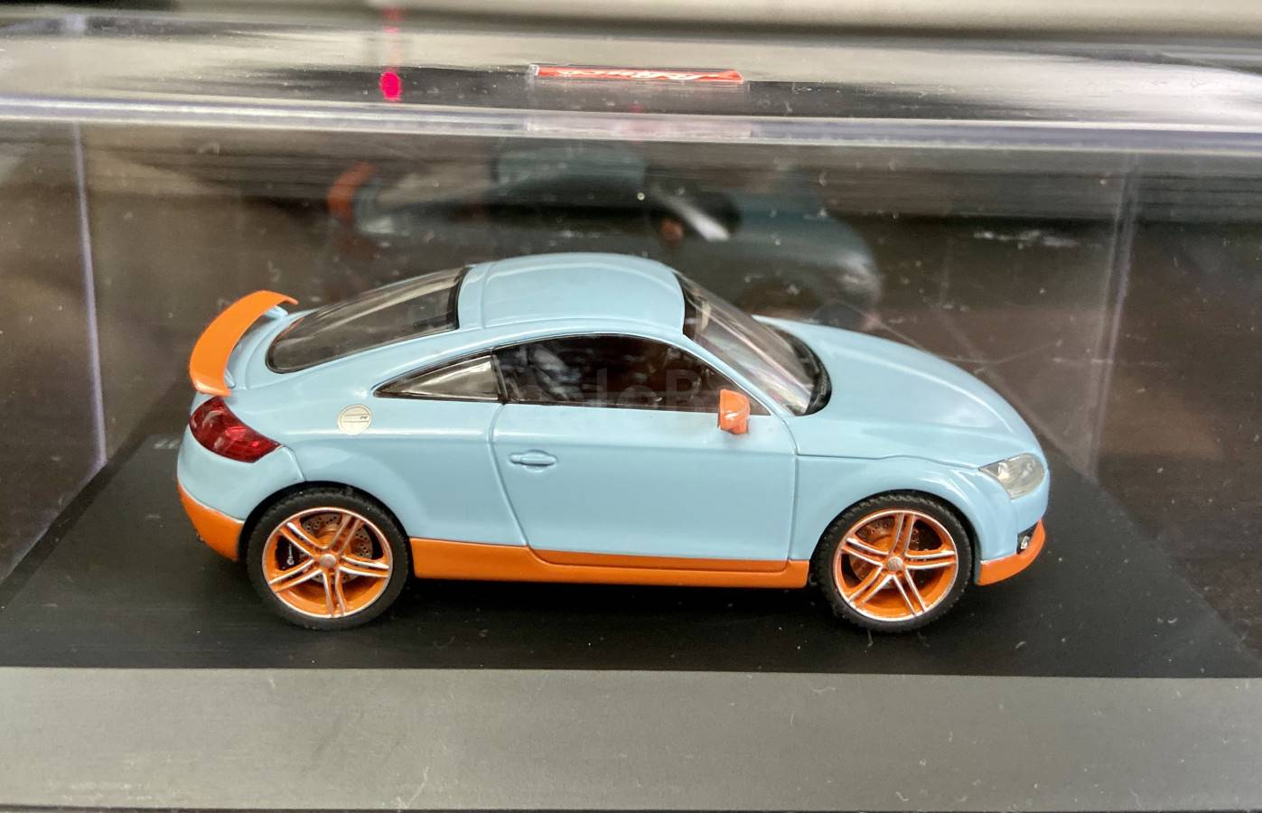 AUDI TT Mk2 COUPE GULF RACING 1 in 777 Аукцион масштабных и сборных