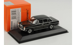 Mercedes-Benz 200 W114 black 1:43 Maxichamps