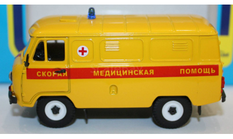 УАЗ 3741 скорая медицинская помощь желтый, масштабная модель, Агат/Моссар/Тантал, 1:43, 1/43