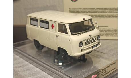 УАЗ-450А ’ Скорая помощь ’  1967г, масштабная модель, DiP Models, scale43