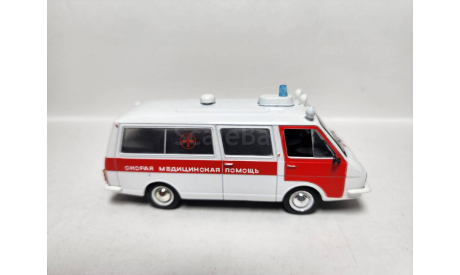 РАФ 22031 скорая помощь, масштабная модель, DeAgostini, scale43