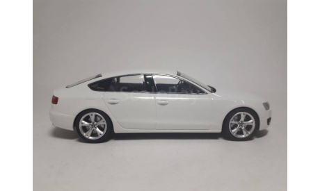 Audi A5 Sportback с рубля!!, масштабная модель, Kyosho, scale43