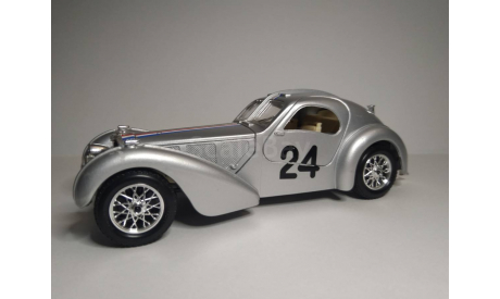 Bugatti Atlantic 1936, масштабная модель, Burago, scale24
