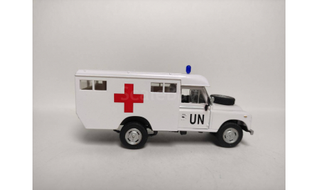 LAND ROVER 109 Скорая помощь, масштабная модель, Bauer/Cararama/Hongwell, scale43