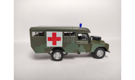 LAND ROVER 109 Скорая помощь, масштабная модель, Bauer/Cararama/Hongwell, scale43