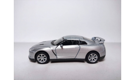 Nissan GT-R R35 Kinsmart 1:36, масштабная модель, scale0