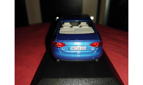 Audi A4 (B8) 3.2 Quattro Arubablau, масштабная модель, Minichamps, scale43
