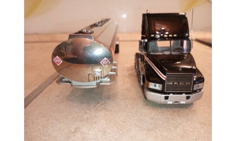 MACK “THE ULTIMATE TEXACO TANKER“ DIE CAST MACK TRUCK 1993, масштабная модель, Franklin Mint, 1:43, 1/43
