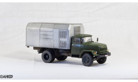 Фургон ЛУМЗ-890 на базе Амур-531350, масштабная модель, ЗИЛ, MODIMIO, 1:43, 1/43