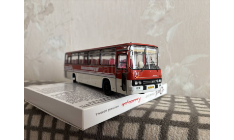 Ikarus 256.54 шарлах с нюансами в описании, масштабная модель, Classicbus, scale43