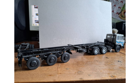 МАЗ 6422 контейнеровоз, масштабная модель, Автоистория, scale43