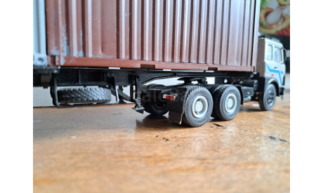 МАЗ 6422 контейнеровоз, масштабная модель, Автоистория, scale43