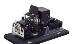 Mack R - Series 1966 ( Convoy )1:43 Ixo