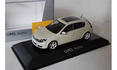 1/43 Opel Astra H papyrus 2004-2009г. - MiniChamps, масштабная модель, scale43