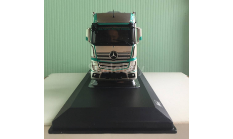 Mercedes-Benz Actros MP4 седельный тягач, масштабная модель, IXO грузовики (серии TRU), 1:43, 1/43