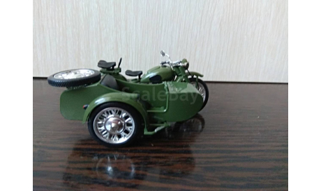 ИМЗ  М - 72  ’УРАЛ’ 1955г., масштабная модель мотоцикла, Atlas, 1:24, 1/24
