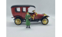 Фигурка Девушка в зелёном пальто 1/43, фигурка, 1:43