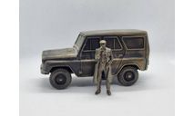 Фигурка Мужик в пальто и кепке 1/43, фигурка, scale43