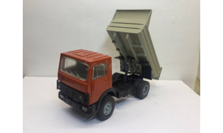МАЗ 5551 самосвал в коробке. Modus 90., масштабная модель, scale0