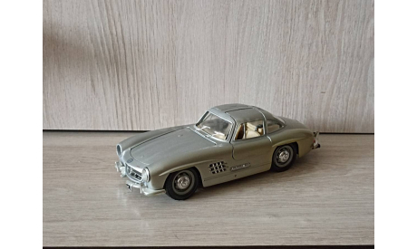 Mercedes Benz 300SL, масштабная модель, Mercedes-Benz, BBurago, scale24