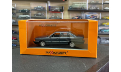 Audi 100 blue metallic 1990