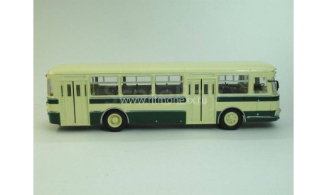 Автобус Лиаз 677. 1967 г. Classicbus, масштабная модель, scale43