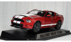 2013 Ford Mustang Shelby GT 500 (Red/White stripes)