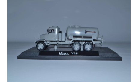 Praga V3S Cesspit Emptier 143T005CM, масштабная модель, Abrex, scale43