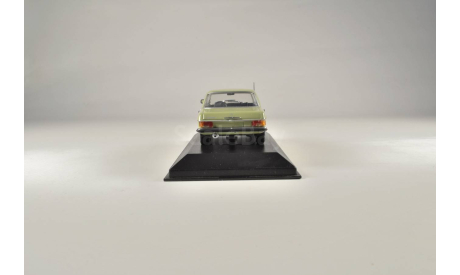 Mercedes-Benz 240 1973, масштабная модель, Minichamps, 1:43, 1/43