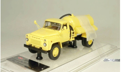 АНМ 53А Ассенизаторная машина 1977 автоэкспорт бежевый DIP Models  1:43 105319