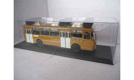 1:43  Classicbus   ЛиАЗ  677М (1983), охра  04018  С РУБЛЯ!, масштабная модель, scale43