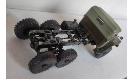 !!! УЦЕНКА Шасси УРАЛ-377 кабина хаки, масштабная модель, Автоистория (АИСТ), scale43