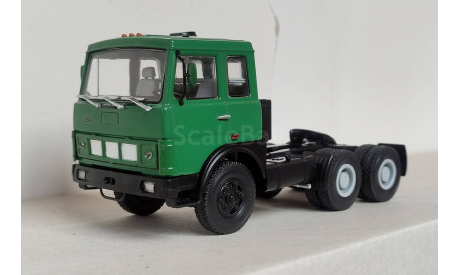 МАЗ-6422 ранний, зеленая кабина, масштабная модель, Автоистория (АИСТ), scale43