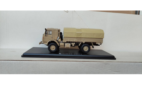 SSM в боксе КАМАЗ-43502 4х4 Мустанг, песочный, масштабная модель, Start Scale Models (SSM), scale43