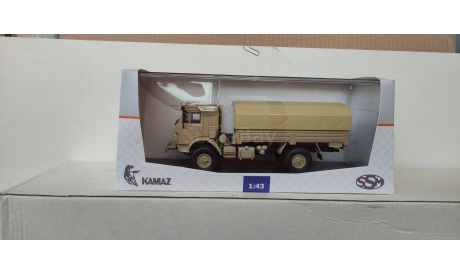 SSM в боксе КАМАЗ-43502 4х4 Мустанг, песочный, масштабная модель, Start Scale Models (SSM), scale43