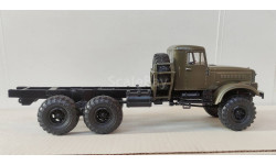 !!! УЦЕНКА Шасси с кабиной КрАЗ-255Б, 1/43, хаки