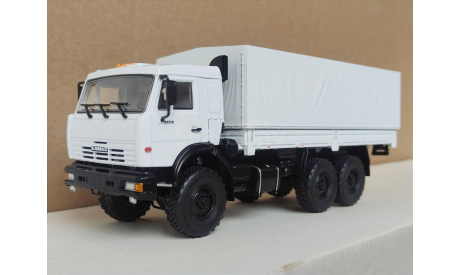 КамАЗ 43118 с тентом, белый, дорестайлинг, масштабная модель, Автоистория (АИСТ), scale43