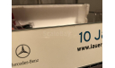Minichamps Mercedes Actros красный 10 Jahre с полуприцепом 1-43 (лот в мск), масштабная модель, Mercedes-Benz, scale43