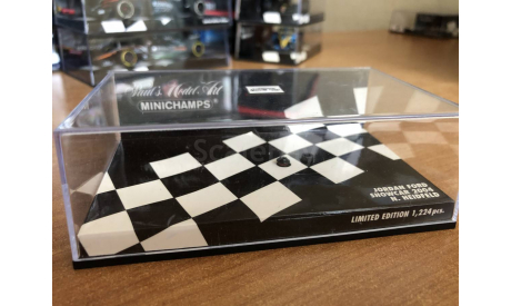 Minichamps F1 box коробка пустая №2 (лот в мск), масштабная модель, 1:43, 1/43