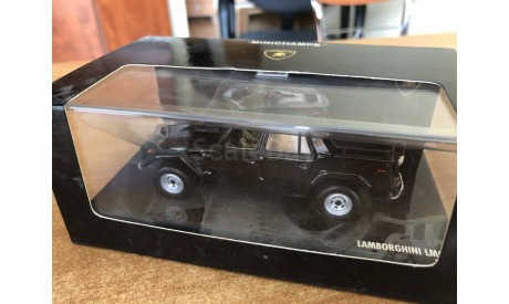 Lamborghini LM 002 Minichamps 436103371 1-43 (лот в мск), масштабная модель, scale43