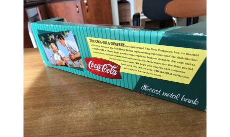 Delivery Cab and trailer bank красный 1937 Coca Cola ERTL 1-43 (лот в мск), масштабная модель, scale43, ERTL (Auto World)