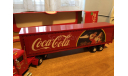 Freightliner holiday caravan Coca Cola Motor City 1-43 (лот в мск), масштабная модель, Motor City Classics, scale43