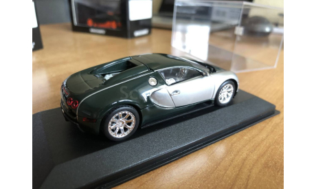 Bugatti Veyron Centennaire chrome green Minichamps 1-43 (лот в мск), масштабная модель, scale43