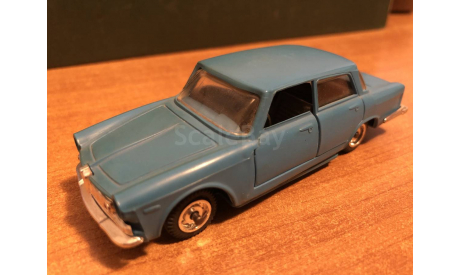 Alfa Romeo Berlina 2600 Кругозор  1-43 (лот в мск), масштабная модель, 1:43, 1/43