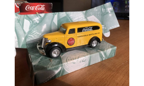 ERTL Panel van 1936 model CocaCola 1-43 (лот в мск), масштабная модель, ERTL (Auto World), scale43