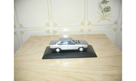 AUDI 100 C2 5Е 1979 (Diamantsilber metallic) Масштабная модель 1/43, масштабная модель, Minichamps, scale43
