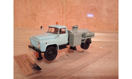 Автомобиль-заправщик ’МЗ-3607’ Гомельская область - 1990 г. DipModels, масштабная модель, DiP Models, scale43, ГАЗ
