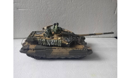 Модель 1/35 Росийского танка Т-90М ’Прорыв’ с экипажем, масштабные модели бронетехники, scale35