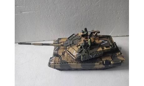 Модель 1/35 Росийского танка Т-90М ’Прорыв’ с экипажем, масштабные модели бронетехники, scale35