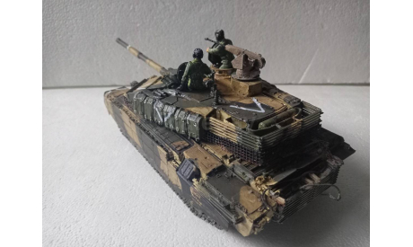 Модель 1/35 Росийского танка Т-90М ’Прорыв’ с экипажем, масштабные модели бронетехники, scale35